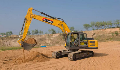 智領(lǐng)新程，筑就未來 雷沃以智能施工技術(shù)重塑工程機械新生態(tài)